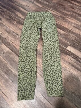 🐆💚 Tavi Active High-Waisted 7/8 Leggings – Olive Green Leopard Print 💚🐆